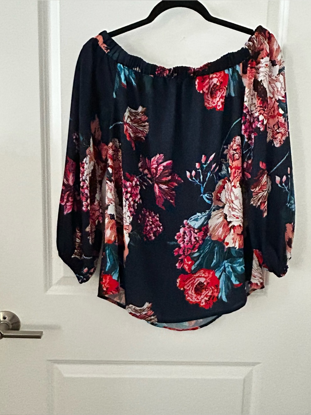 Off-Shoulder Floral Blouse in Navy with Pink & Red Blooms Size Medium